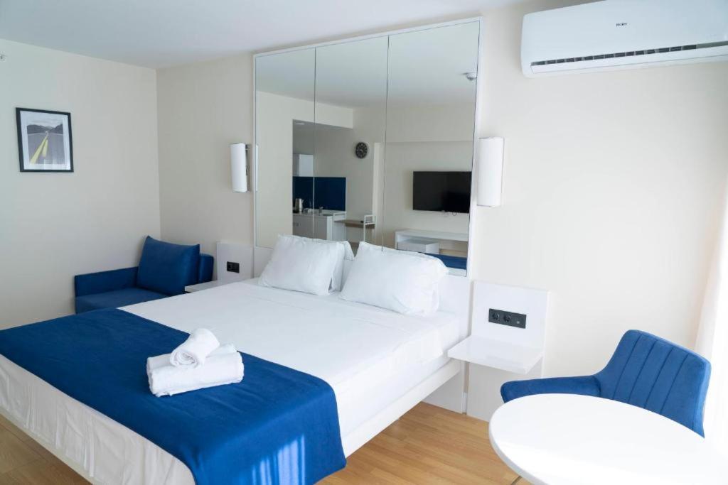 Best House Orbi City Aparthotel Batumi Eksteriør bilde